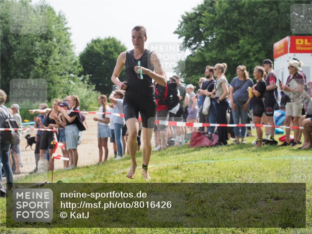 15.06.2025 - 27. Vierlanden-Triathlon KatJ http://msf.ph/oto/8016426 15.06.2025 10:15:56 Schwimmen 483, 505, 547, 577, 590, 606, 612, 630 meine-sportfotos.de