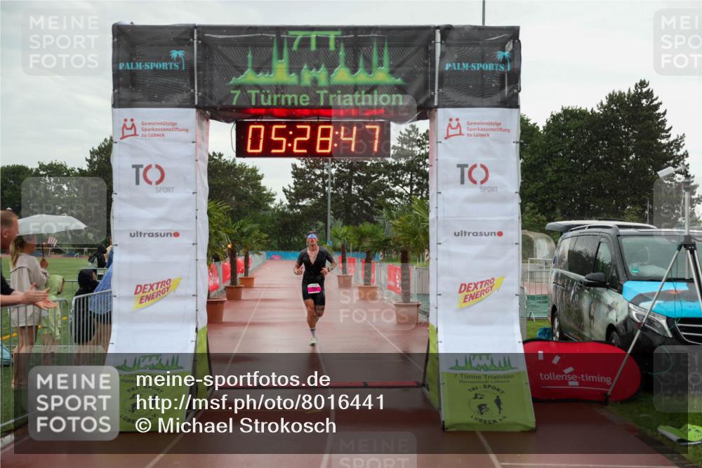 15.06.2025 - 7 Türme Triathlon Michael Strokosch http://msf.ph/oto/8016441 15.06.2025 15:28:47 Ziel  meine-sportfotos.de