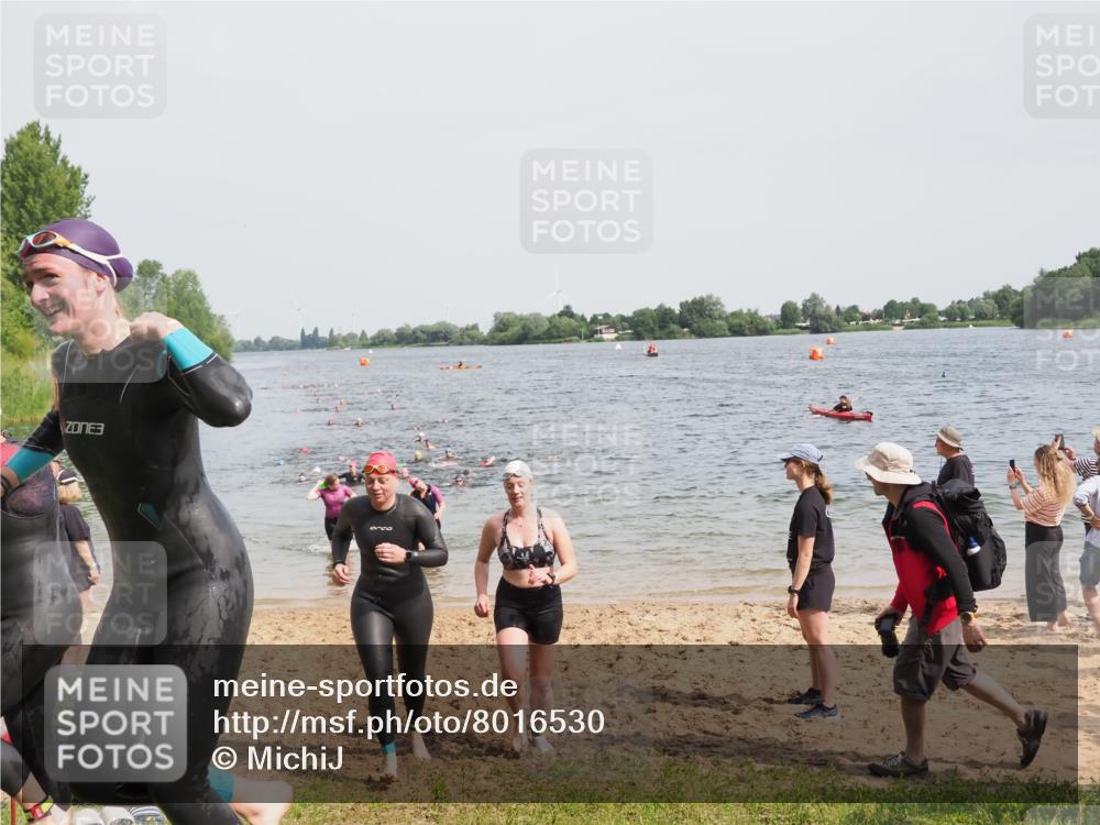 21.06.2025 - 27. Vierlanden-Triathlon MichiJ http://msf.ph/oto/8016530 15.06.2026 10:17:09 Schwimmen 471, 479, 510, 556, 567, 575, 602, 610 meine-sportfotos.de