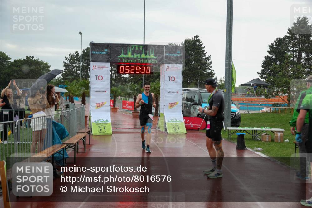 15.06.2025 - 7 Türme Triathlon Michael Strokosch http://msf.ph/oto/8016576 15.06.2025 15:29:30 Ziel 278 meine-sportfotos.de