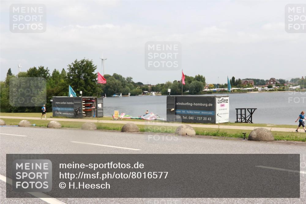 21.06.2025 - 27. Vierlanden-Triathlon H.Heesch http://msf.ph/oto/8016577 15.06.2025 12:04:59 Radfahren 673, 699 meine-sportfotos.de