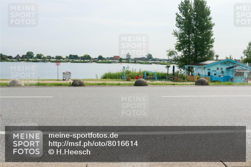 15.06.2025 - 27. Vierlanden-Triathlon H.Heesch http://msf.ph/oto/8016614 15.06.2025 09:58:23 Radfahren  meine-sportfotos.de