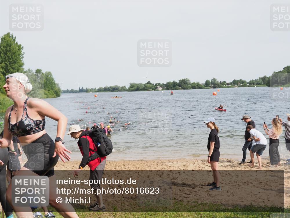 21.06.2025 - 27. Vierlanden-Triathlon MichiJ http://msf.ph/oto/8016623 15.06.2026 10:17:11 Schwimmen 479, 510, 556, 567, 575, 581, 602 meine-sportfotos.de