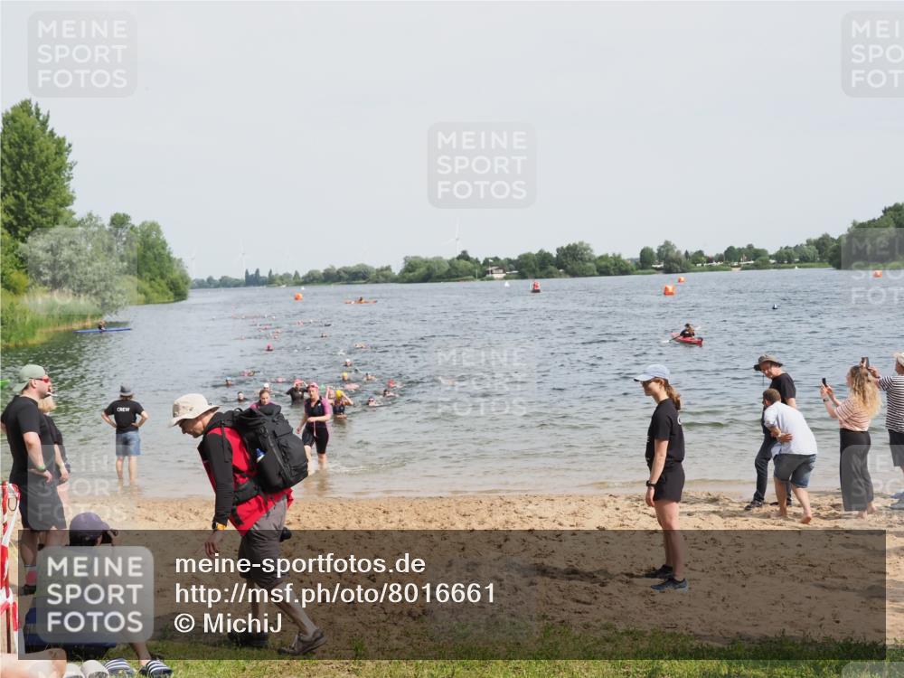 21.06.2025 - 27. Vierlanden-Triathlon MichiJ http://msf.ph/oto/8016661 15.06.2026 10:17:11 Schwimmen 479, 510, 556, 567, 575, 581, 602 meine-sportfotos.de