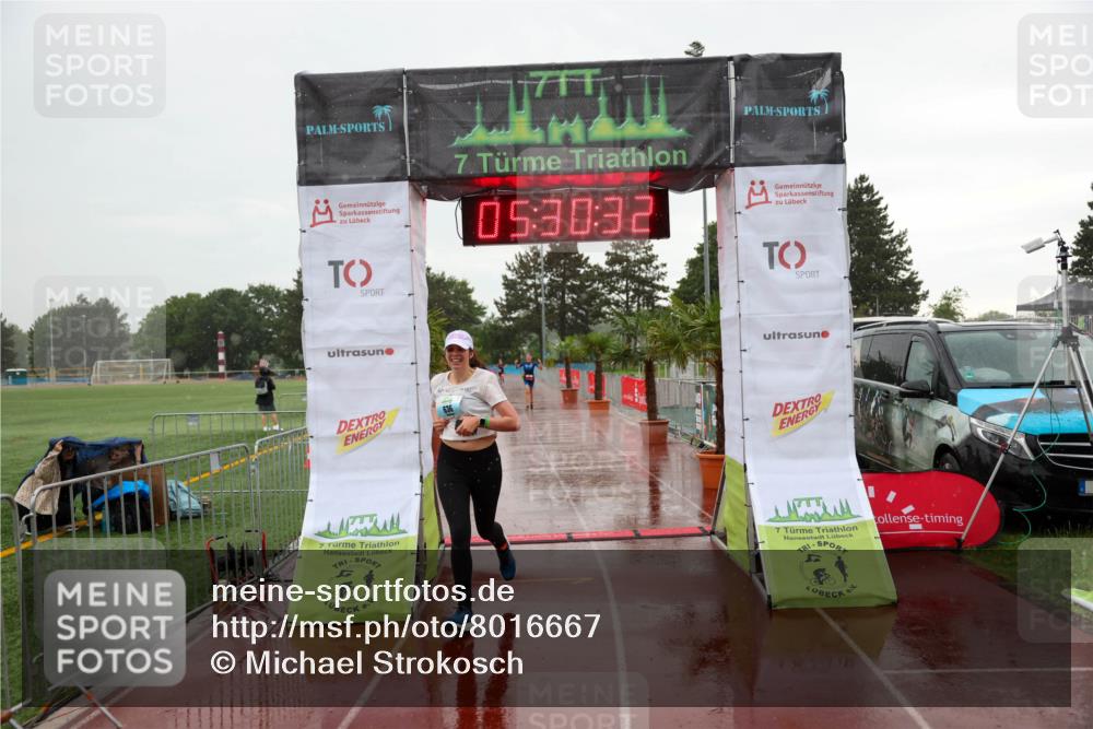 15.06.2025 - 7 Türme Triathlon Michael Strokosch http://msf.ph/oto/8016667 15.06.2025 15:30:32 Ziel 636 meine-sportfotos.de