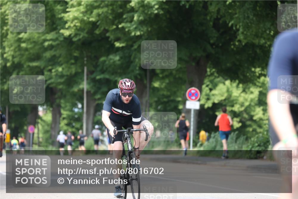 15.06.2025 - 7 Türme Triathlon Yannick Fuchs http://msf.ph/oto/8016702 15.06.2025 13:30:00 Radfahren 606, 818, 1149 meine-sportfotos.de