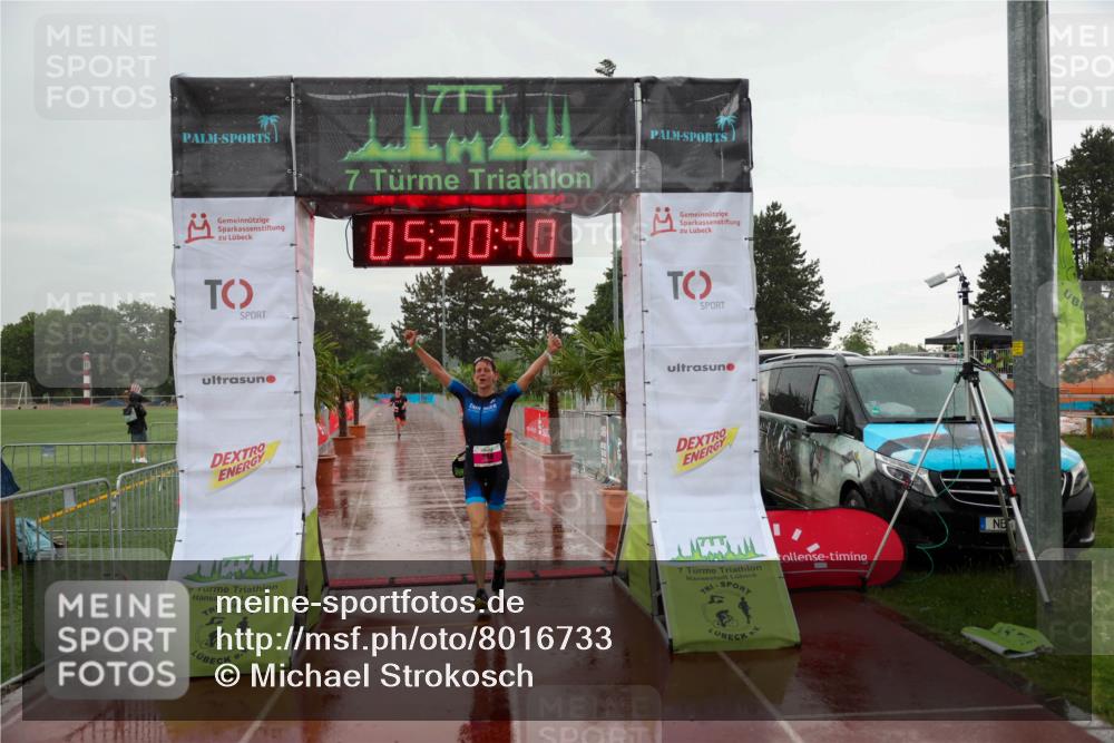 15.06.2025 - 7 Türme Triathlon Michael Strokosch http://msf.ph/oto/8016733 15.06.2025 15:30:40 Ziel 331 meine-sportfotos.de
