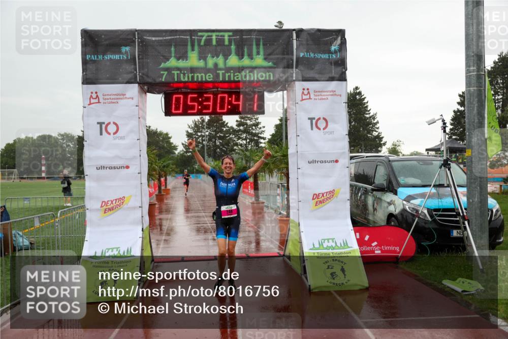 15.06.2025 - 7 Türme Triathlon Michael Strokosch http://msf.ph/oto/8016756 15.06.2025 15:30:40 Ziel 331 meine-sportfotos.de