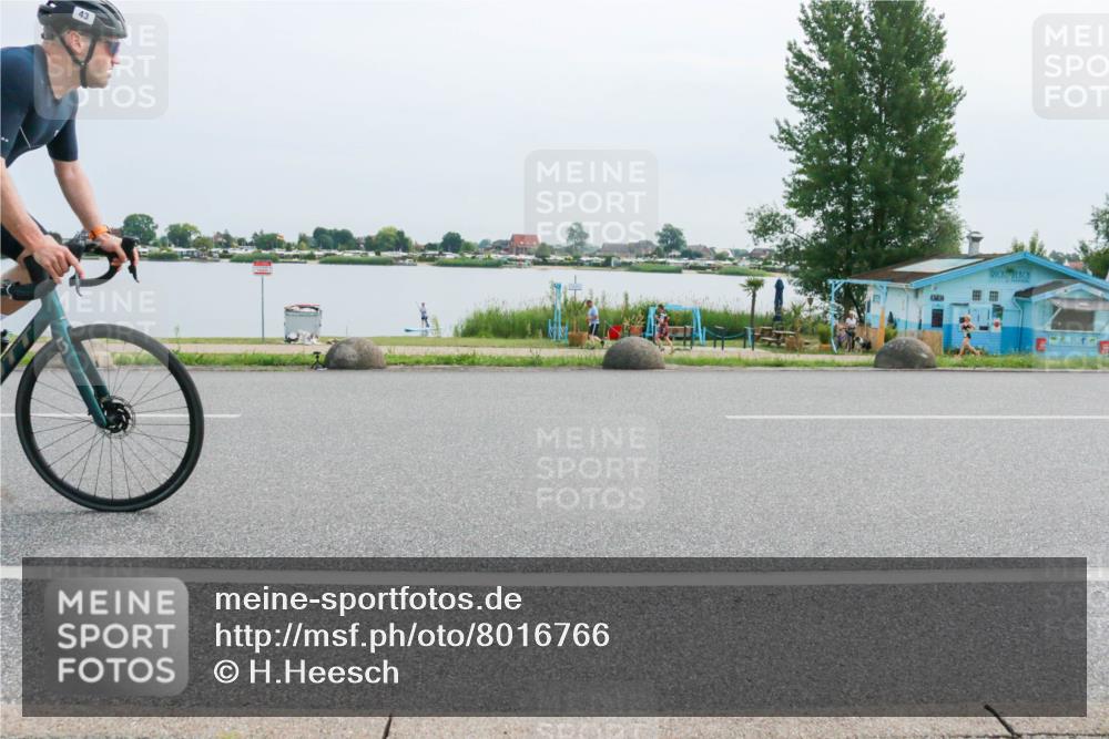 15.06.2025 - 27. Vierlanden-Triathlon H.Heesch http://msf.ph/oto/8016766 15.06.2025 11:13:38 Radfahren 43, 841 meine-sportfotos.de