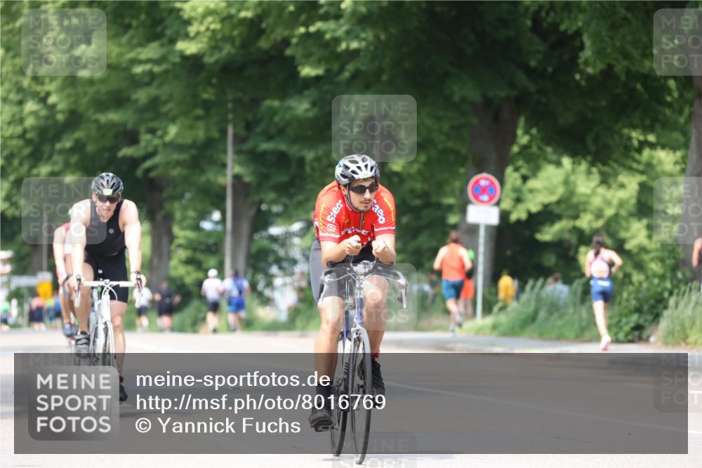 15.06.2025 - 7 Türme Triathlon Yannick Fuchs http://msf.ph/oto/8016769 15.06.2025 13:30:03 Radfahren 606, 1149 meine-sportfotos.de