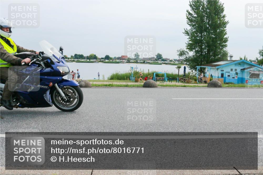 15.06.2025 - 27. Vierlanden-Triathlon H.Heesch http://msf.ph/oto/8016771 15.06.2025 11:13:42 Radfahren 43 meine-sportfotos.de