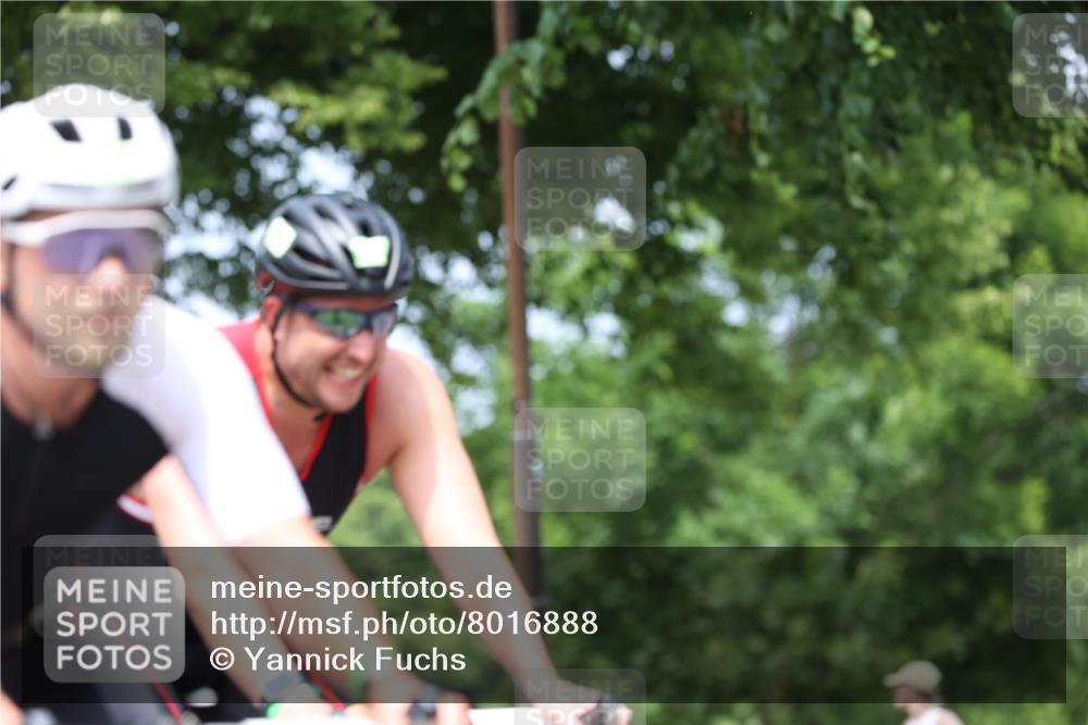 15.06.2025 - 7 Türme Triathlon Yannick Fuchs http://msf.ph/oto/8016888 15.06.2025 13:30:06 Radfahren 606 meine-sportfotos.de