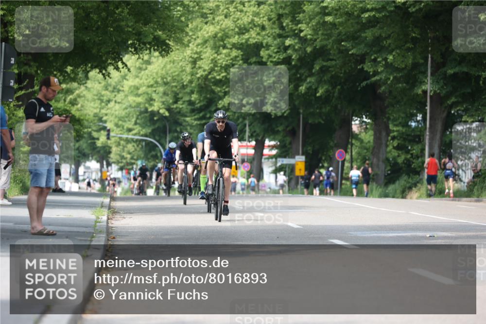 15.06.2025 - 7 Türme Triathlon Yannick Fuchs http://msf.ph/oto/8016893 15.06.2025 13:30:14 Radfahren 663, 872, 1064 meine-sportfotos.de