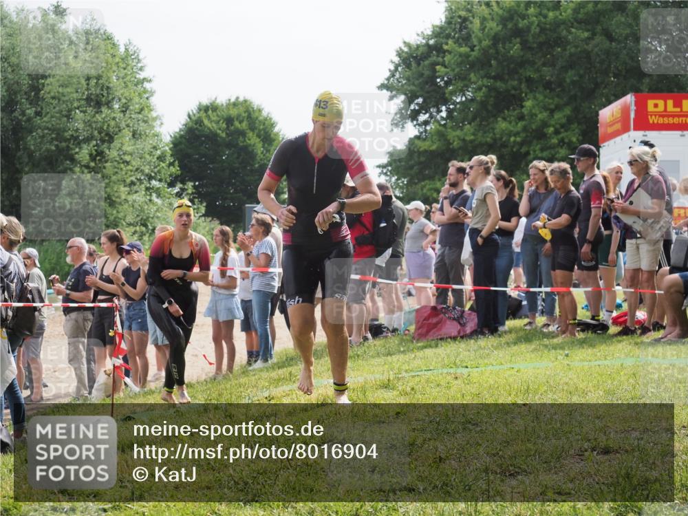 15.06.2025 - 27. Vierlanden-Triathlon KatJ http://msf.ph/oto/8016904 15.06.2025 10:16:24 Schwimmen 477, 487, 489, 494, 523, 526, 611, 634 meine-sportfotos.de