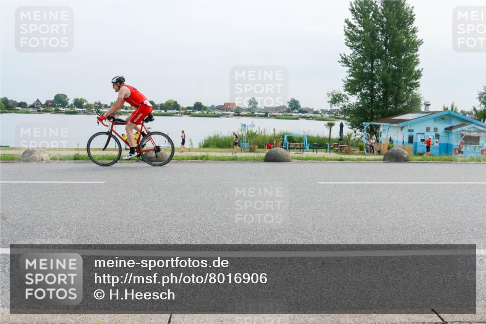 15.06.2025 - 27. Vierlanden-Triathlon H.Heesch http://msf.ph/oto/8016906 15.06.2025 11:13:51 Radfahren 16, 71, 121, 734, 773, 840, 859 meine-sportfotos.de