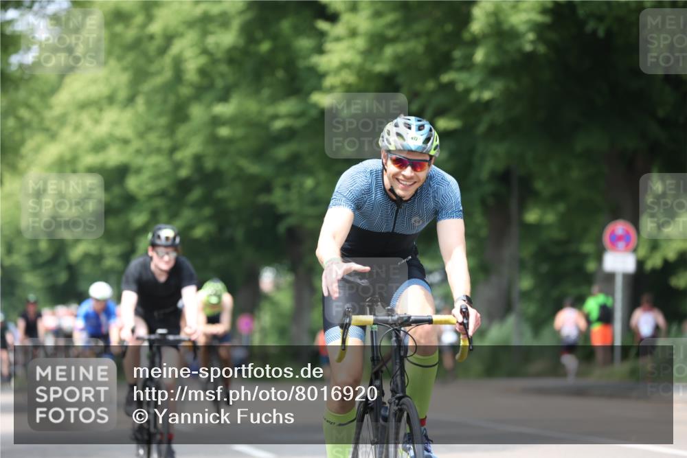 15.06.2025 - 7 Türme Triathlon Yannick Fuchs http://msf.ph/oto/8016920 15.06.2025 13:30:17 Radfahren 663, 872, 1019, 1064, 1070 meine-sportfotos.de