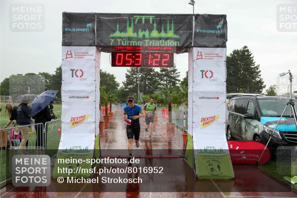 15.06.2025 - 7 Türme Triathlon Michael Strokosch http://msf.ph/oto/8016952 15.06.2025 15:31:22 Ziel 214, 234 meine-sportfotos.de