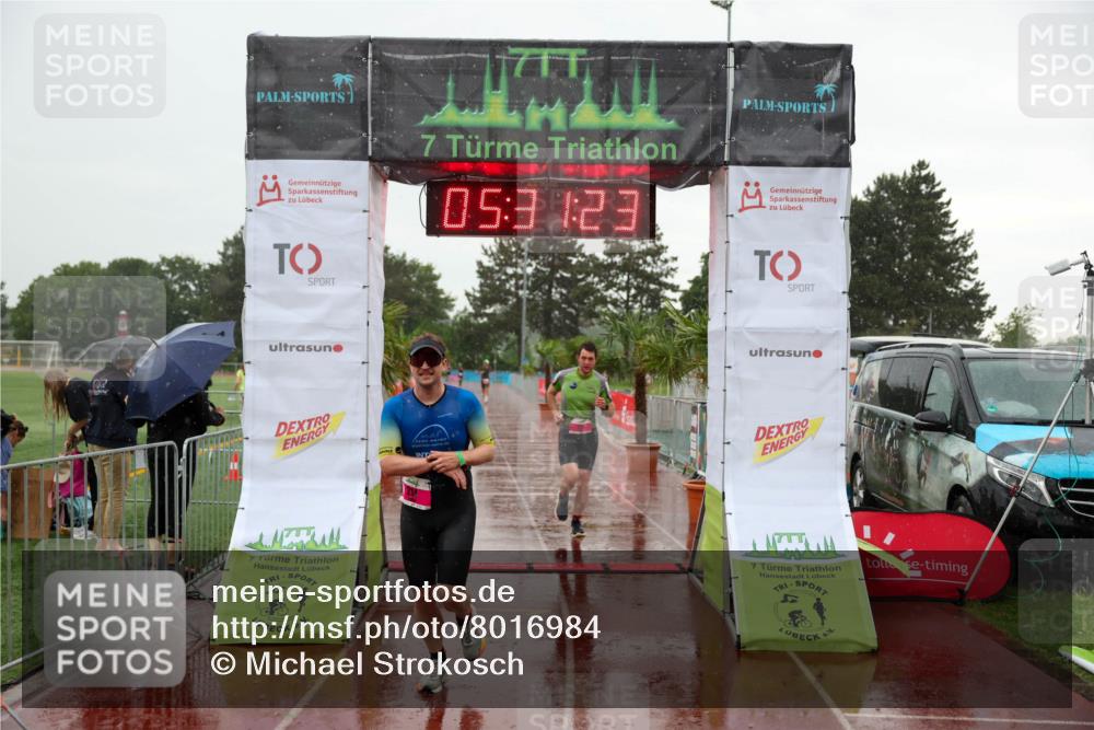 15.06.2025 - 7 Türme Triathlon Michael Strokosch http://msf.ph/oto/8016984 15.06.2025 15:31:23 Ziel 214, 234 meine-sportfotos.de