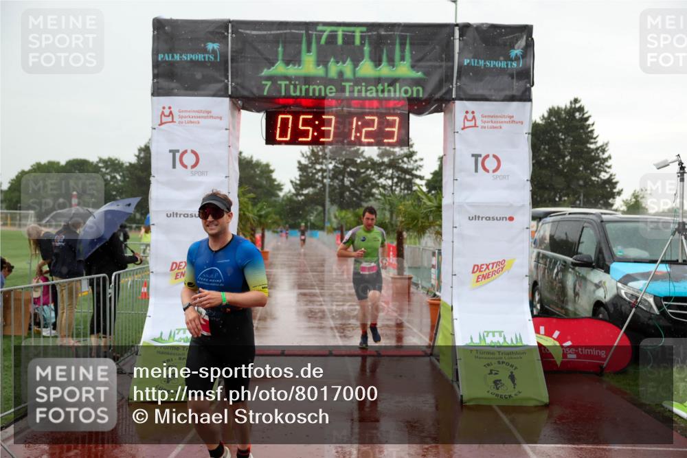 15.06.2025 - 7 Türme Triathlon Michael Strokosch http://msf.ph/oto/8017000 15.06.2025 15:31:23 Ziel 214, 234 meine-sportfotos.de
