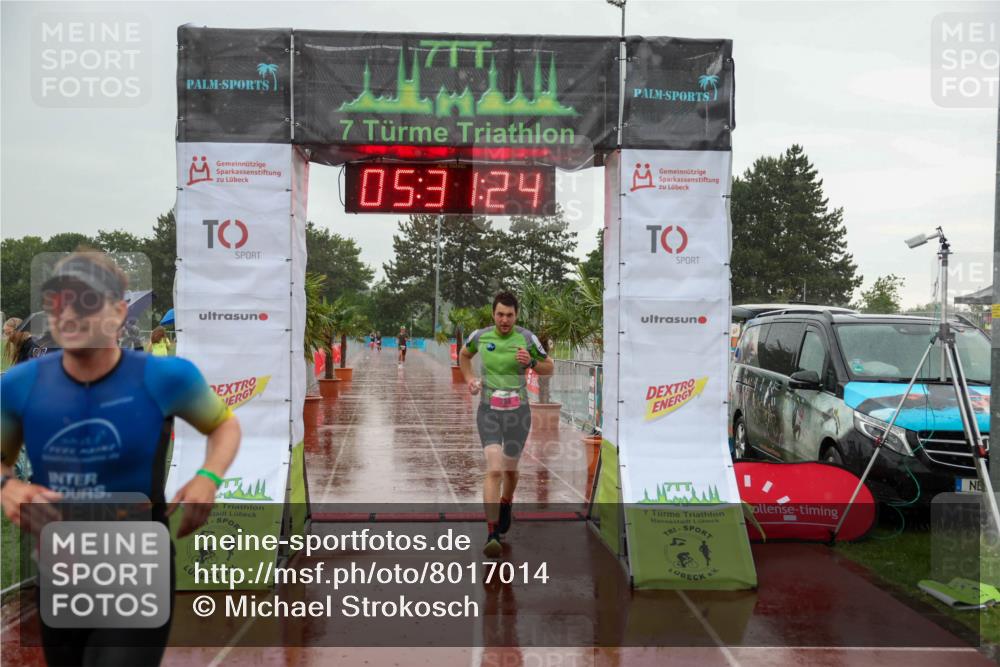 15.06.2025 - 7 Türme Triathlon Michael Strokosch http://msf.ph/oto/8017014 15.06.2025 15:31:24 Ziel 214, 234 meine-sportfotos.de