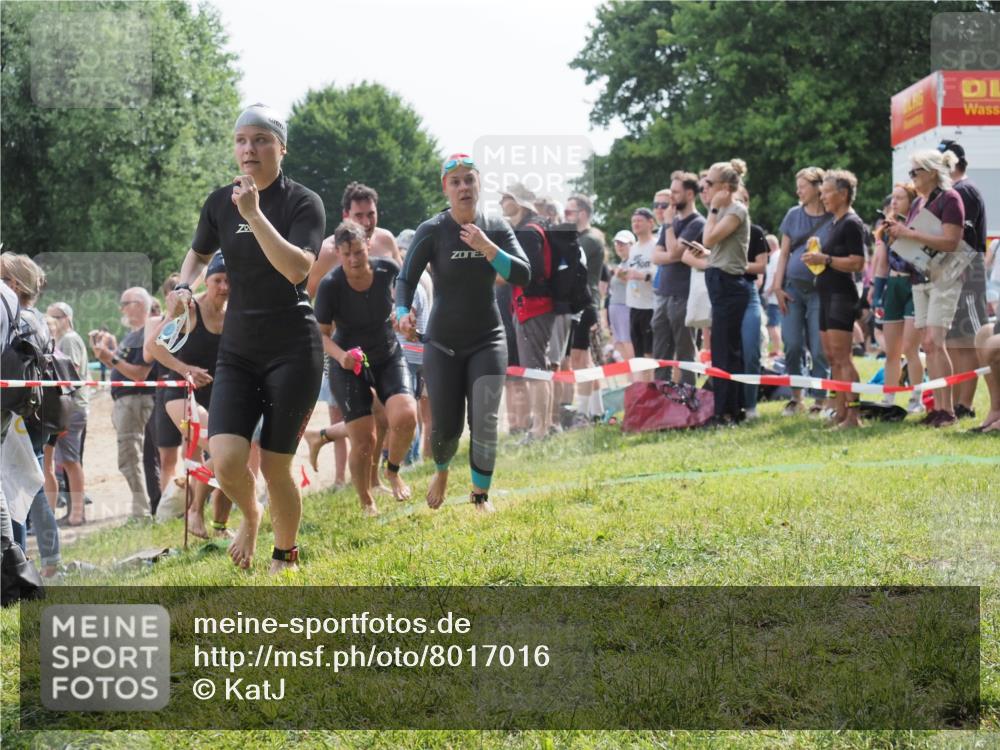 15.06.2025 - 27. Vierlanden-Triathlon KatJ http://msf.ph/oto/8017016 15.06.2025 10:16:31 Schwimmen 477, 487, 491, 494, 499, 523, 526, 549, 574, 614, 634 meine-sportfotos.de