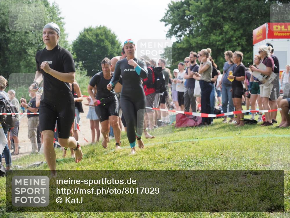 15.06.2025 - 27. Vierlanden-Triathlon KatJ http://msf.ph/oto/8017029 15.06.2025 10:16:32 Schwimmen 477, 487, 491, 494, 499, 523, 526, 549, 574, 614, 634 meine-sportfotos.de