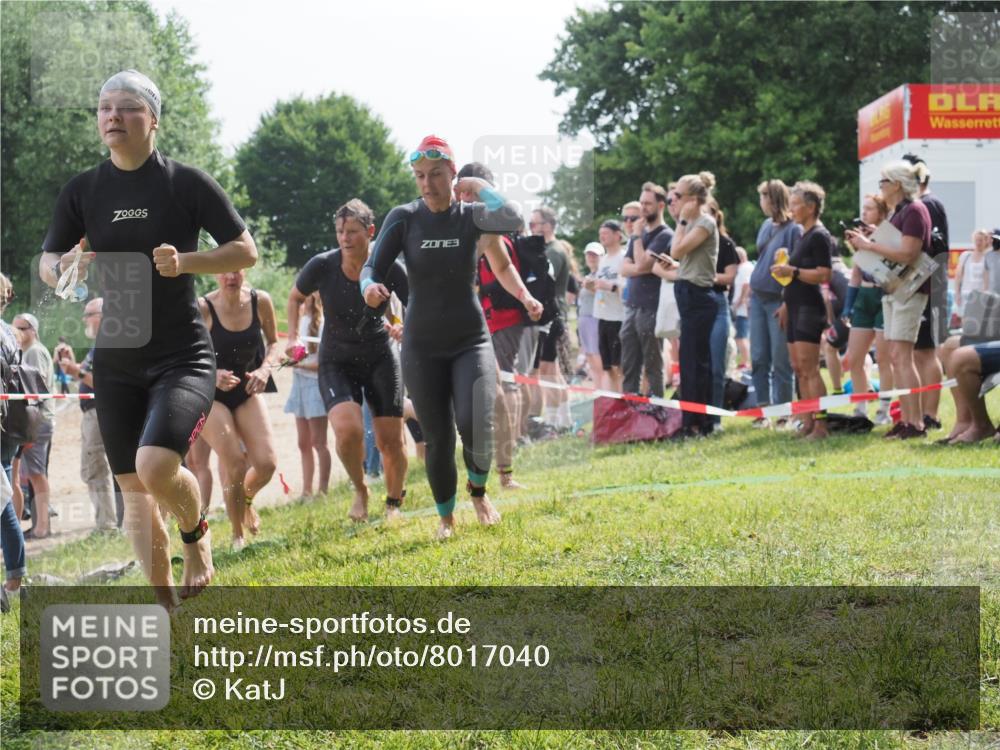 15.06.2025 - 27. Vierlanden-Triathlon KatJ http://msf.ph/oto/8017040 15.06.2025 10:16:32 Schwimmen 477, 487, 491, 494, 499, 523, 526, 549, 574, 614, 634 meine-sportfotos.de