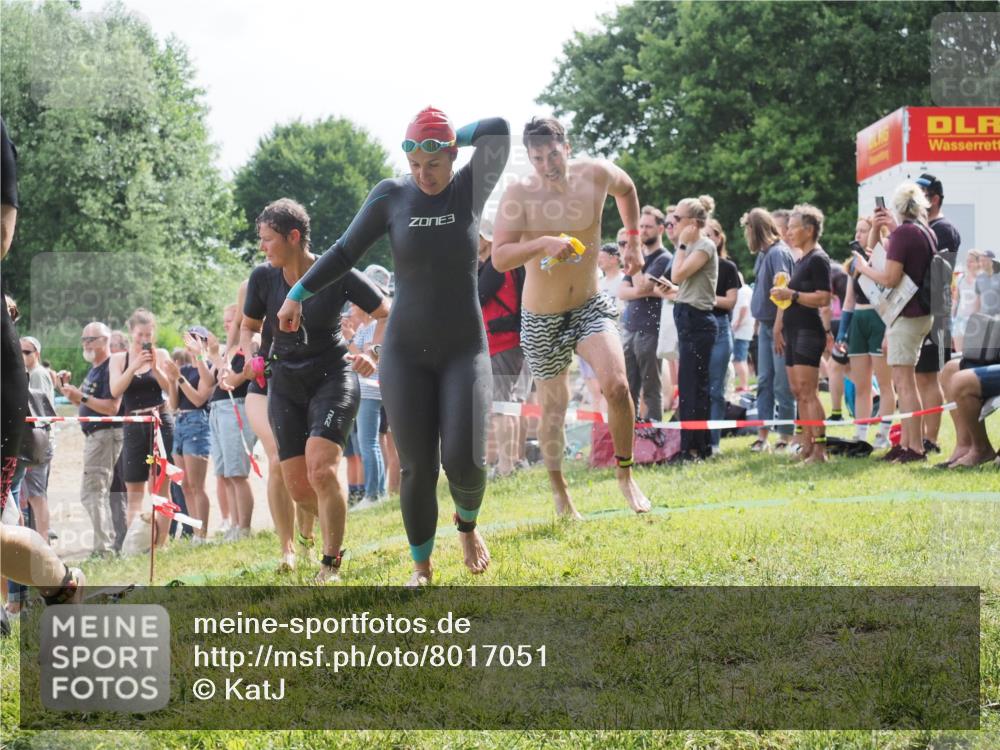 15.06.2025 - 27. Vierlanden-Triathlon KatJ http://msf.ph/oto/8017051 15.06.2025 10:16:32 Schwimmen 477, 487, 491, 494, 499, 523, 526, 549, 574, 614, 634 meine-sportfotos.de