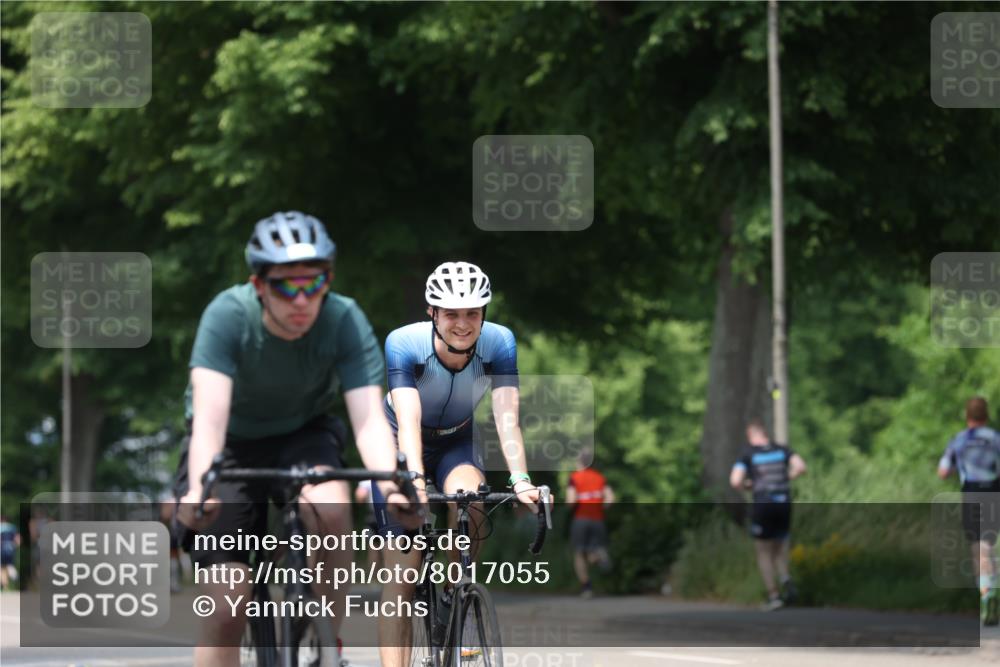 15.06.2025 - 7 Türme Triathlon Yannick Fuchs http://msf.ph/oto/8017055 15.06.2025 13:30:24 Radfahren 332, 462, 681, 1019, 1028, 1070 meine-sportfotos.de