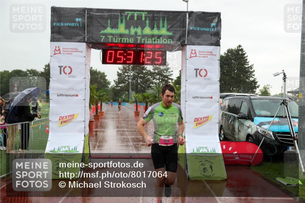 15.06.2025 - 7 Türme Triathlon Michael Strokosch http://msf.ph/oto/8017064 15.06.2025 15:31:25 Ziel 214, 234 meine-sportfotos.de