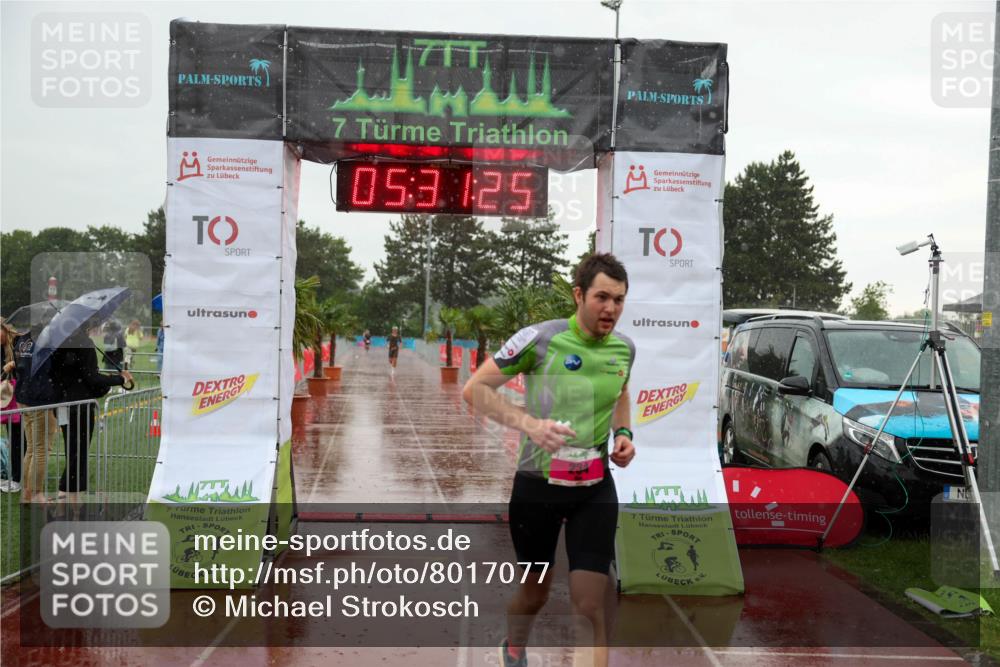 15.06.2025 - 7 Türme Triathlon Michael Strokosch http://msf.ph/oto/8017077 15.06.2025 15:31:25 Ziel 214, 234 meine-sportfotos.de
