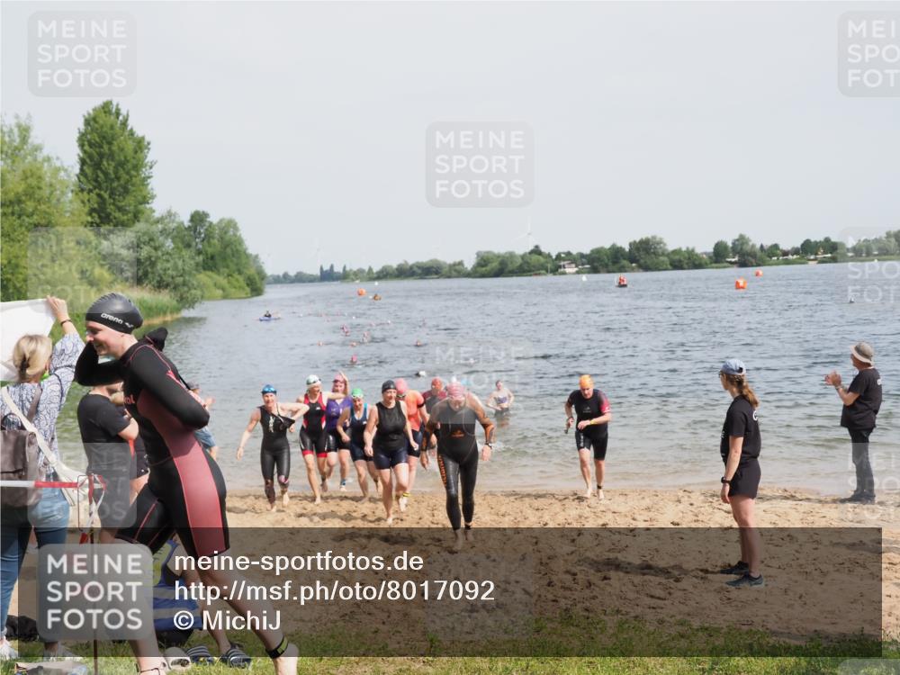 21.06.2025 - 27. Vierlanden-Triathlon MichiJ http://msf.ph/oto/8017092 15.06.2026 10:17:31 Schwimmen 485, 488, 492, 519, 529, 532, 537, 552, 557, 562, 572, 582, 588, 594, 626 meine-sportfotos.de