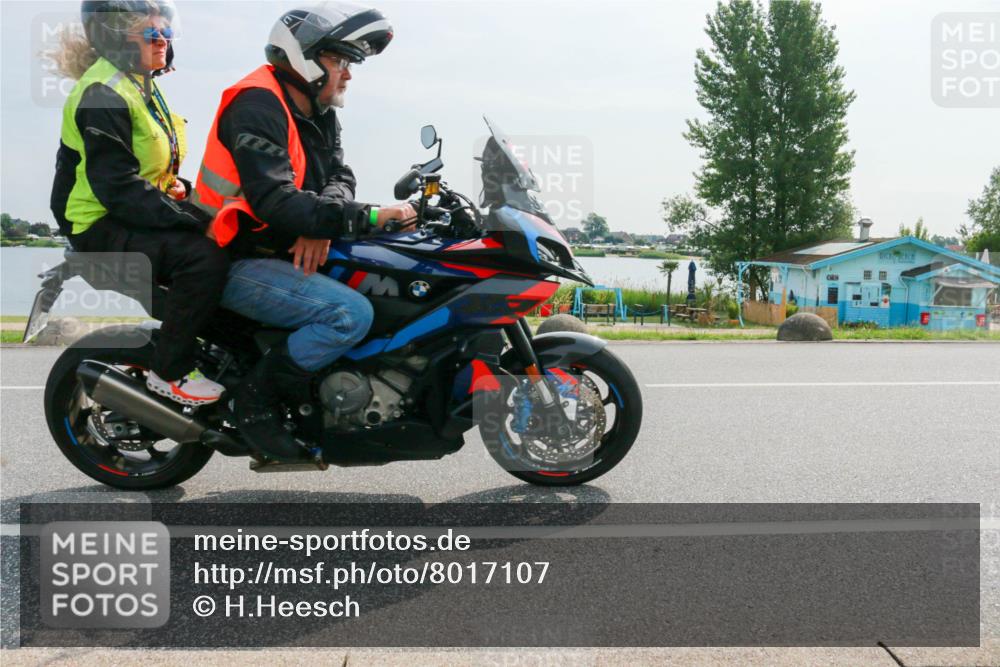 15.06.2025 - 27. Vierlanden-Triathlon H.Heesch http://msf.ph/oto/8017107 15.06.2025 09:59:42 Radfahren 100, 138 meine-sportfotos.de
