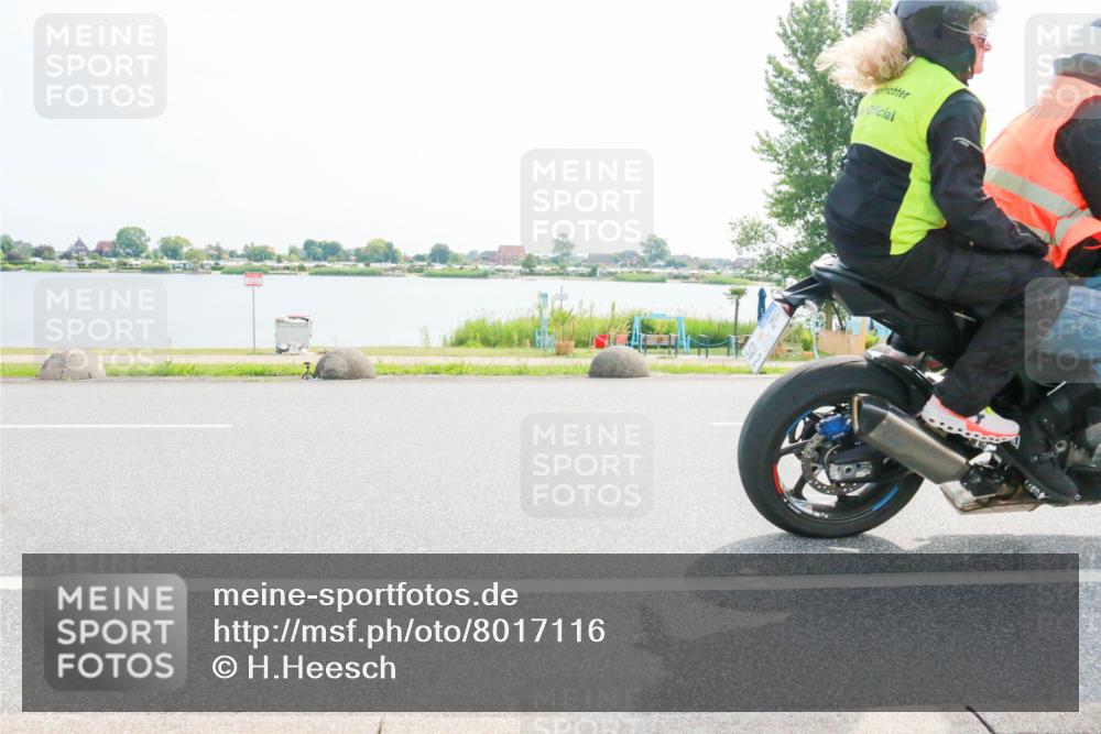 15.06.2025 - 27. Vierlanden-Triathlon H.Heesch http://msf.ph/oto/8017116 15.06.2025 09:59:42 Radfahren 100, 138 meine-sportfotos.de