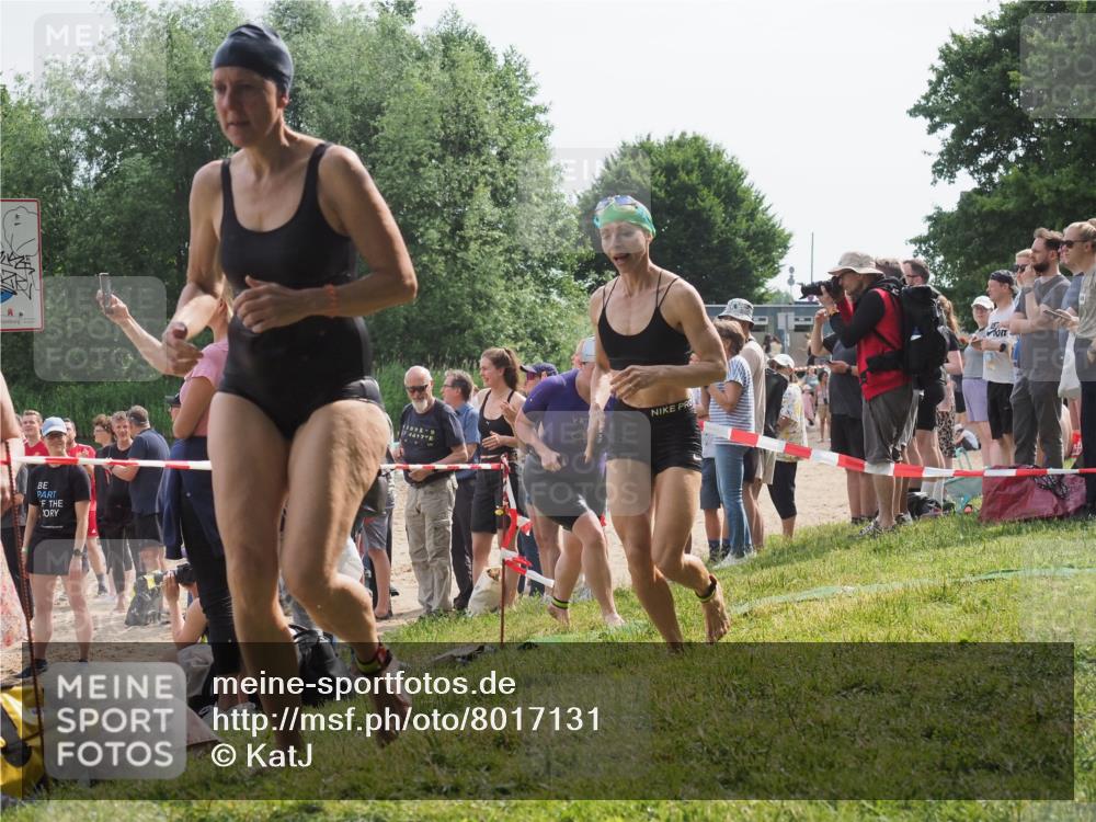 15.06.2025 - 27. Vierlanden-Triathlon KatJ http://msf.ph/oto/8017131 15.06.2025 10:16:35 Schwimmen 487, 491, 494, 499, 526, 549, 574, 614, 634 meine-sportfotos.de