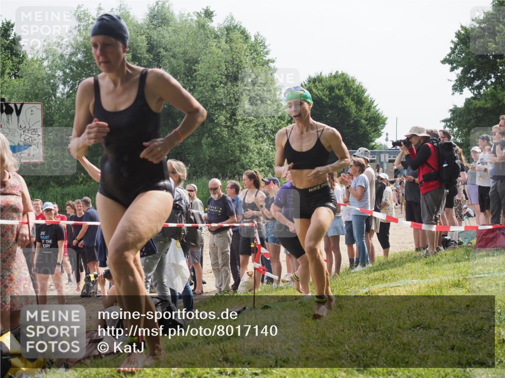 15.06.2025 - 27. Vierlanden-Triathlon KatJ http://msf.ph/oto/8017140 15.06.2025 10:16:35 Schwimmen 487, 491, 494, 499, 526, 549, 574, 614, 634 meine-sportfotos.de