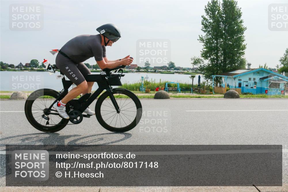 15.06.2025 - 27. Vierlanden-Triathlon H.Heesch http://msf.ph/oto/8017148 15.06.2025 10:00:16 Radfahren 154 meine-sportfotos.de