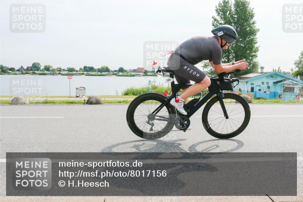 15.06.2025 - 27. Vierlanden-Triathlon H.Heesch http://msf.ph/oto/8017156 15.06.2025 10:00:16 Radfahren 154 meine-sportfotos.de