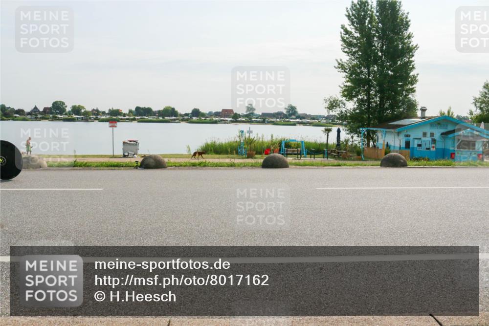 15.06.2025 - 27. Vierlanden-Triathlon H.Heesch http://msf.ph/oto/8017162 15.06.2025 09:18:02 Radfahren 9, 69, 86 meine-sportfotos.de