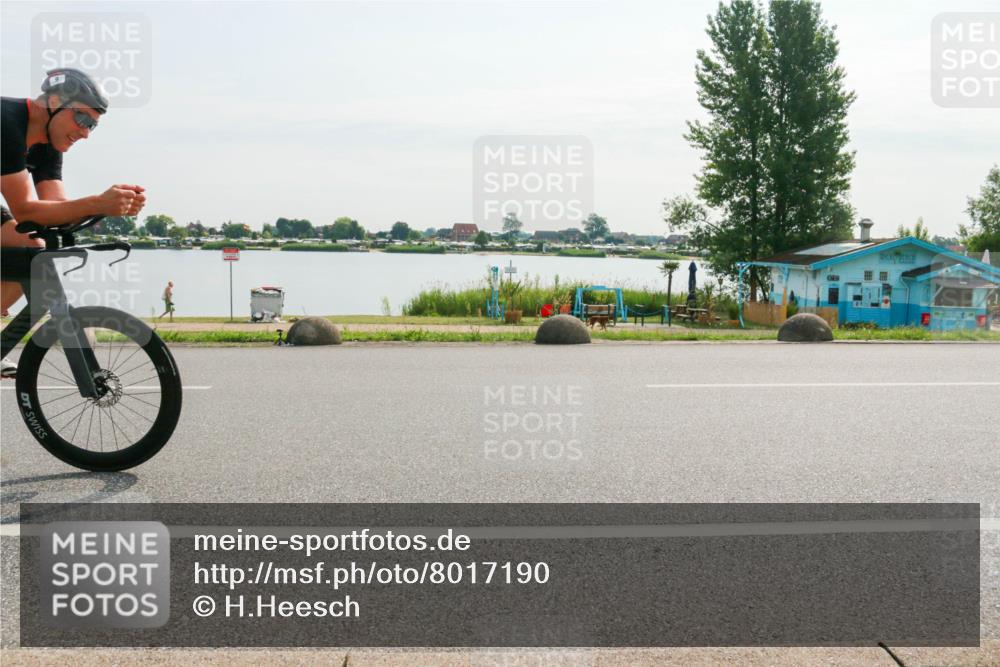 15.06.2025 - 27. Vierlanden-Triathlon H.Heesch http://msf.ph/oto/8017190 15.06.2025 09:18:06 Radfahren 9, 86 meine-sportfotos.de