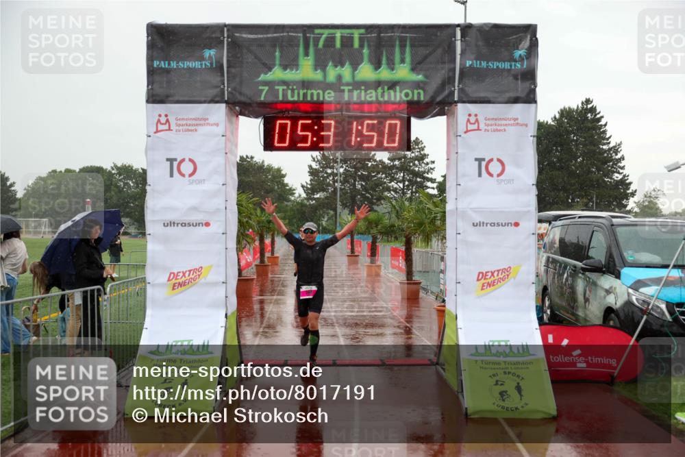15.06.2025 - 7 Türme Triathlon Michael Strokosch http://msf.ph/oto/8017191 15.06.2025 15:31:50 Ziel 240, 404 meine-sportfotos.de