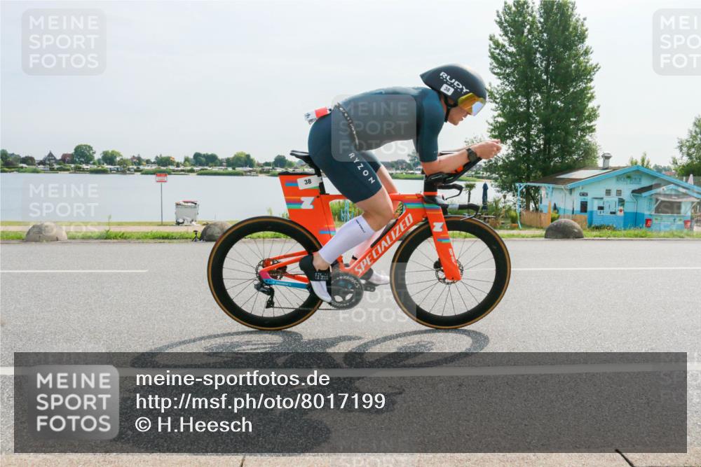 15.06.2025 - 27. Vierlanden-Triathlon H.Heesch http://msf.ph/oto/8017199 15.06.2025 10:01:10 Radfahren 38, 185 meine-sportfotos.de