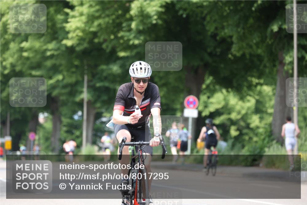 15.06.2025 - 7 Türme Triathlon Yannick Fuchs http://msf.ph/oto/8017295 15.06.2025 13:30:32 Radfahren 305, 332, 545, 786 meine-sportfotos.de