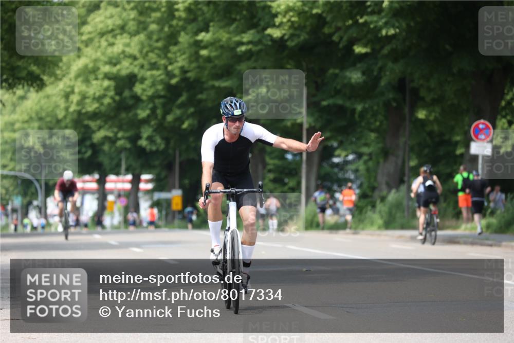 15.06.2025 - 7 Türme Triathlon Yannick Fuchs http://msf.ph/oto/8017334 15.06.2025 13:30:34 Radfahren 305, 332, 545, 786 meine-sportfotos.de