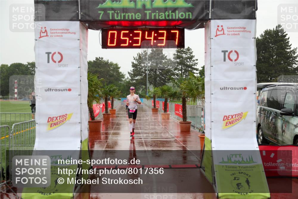 15.06.2025 - 7 Türme Triathlon Michael Strokosch http://msf.ph/oto/8017356 15.06.2025 15:34:37 Ziel 215, 264 meine-sportfotos.de