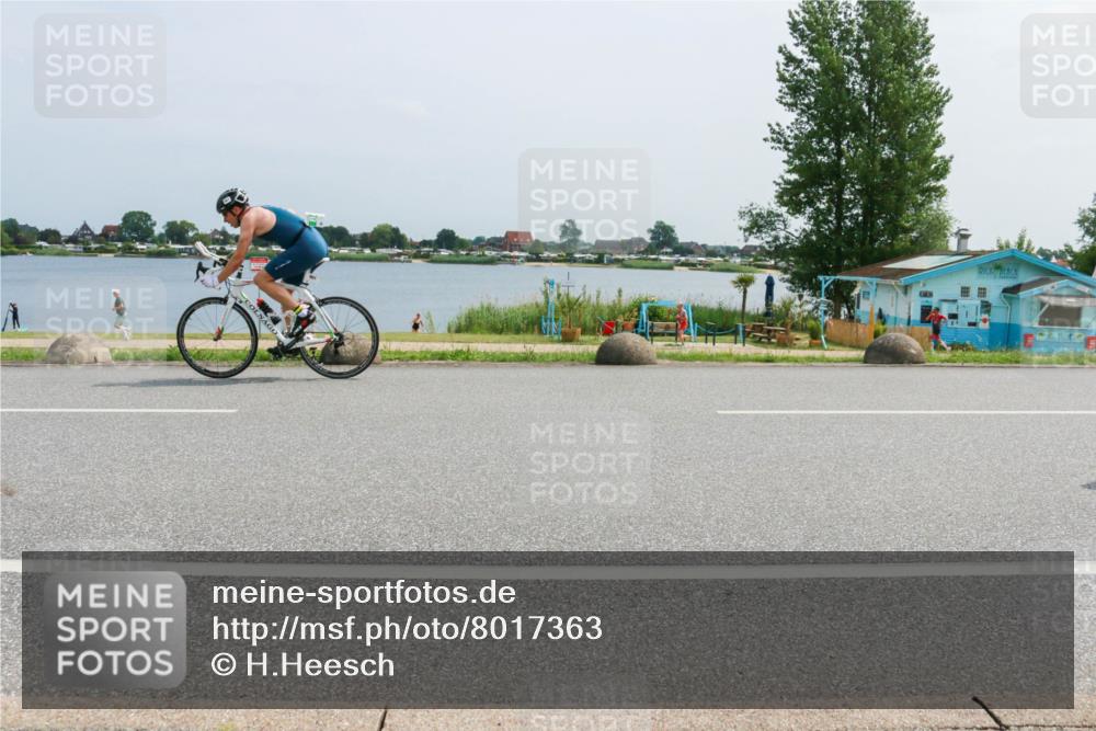 21.06.2025 - 27. Vierlanden-Triathlon H.Heesch http://msf.ph/oto/8017363 15.06.2025 11:58:46 Radfahren 682, 771, 861, 927, 963 meine-sportfotos.de