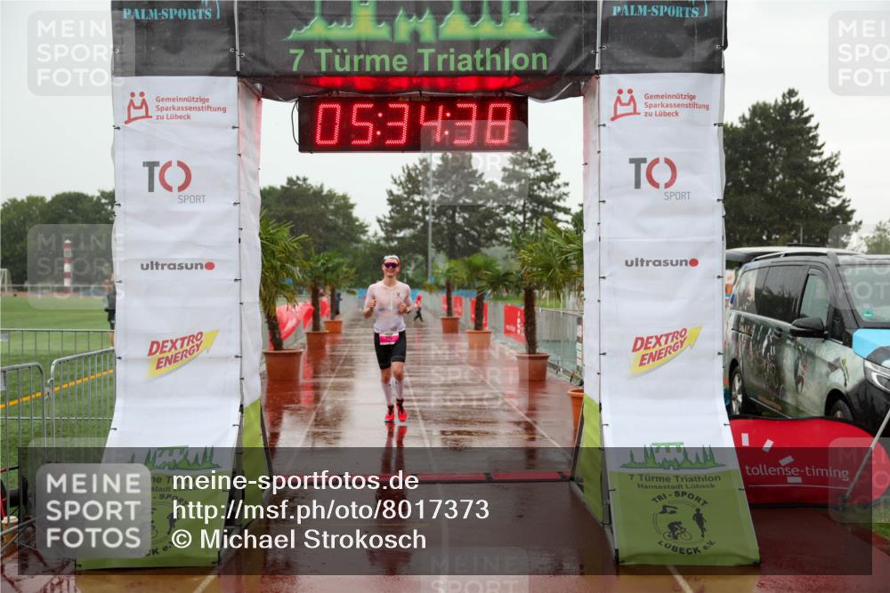15.06.2025 - 7 Türme Triathlon Michael Strokosch http://msf.ph/oto/8017373 15.06.2025 15:34:38 Ziel 215, 264 meine-sportfotos.de