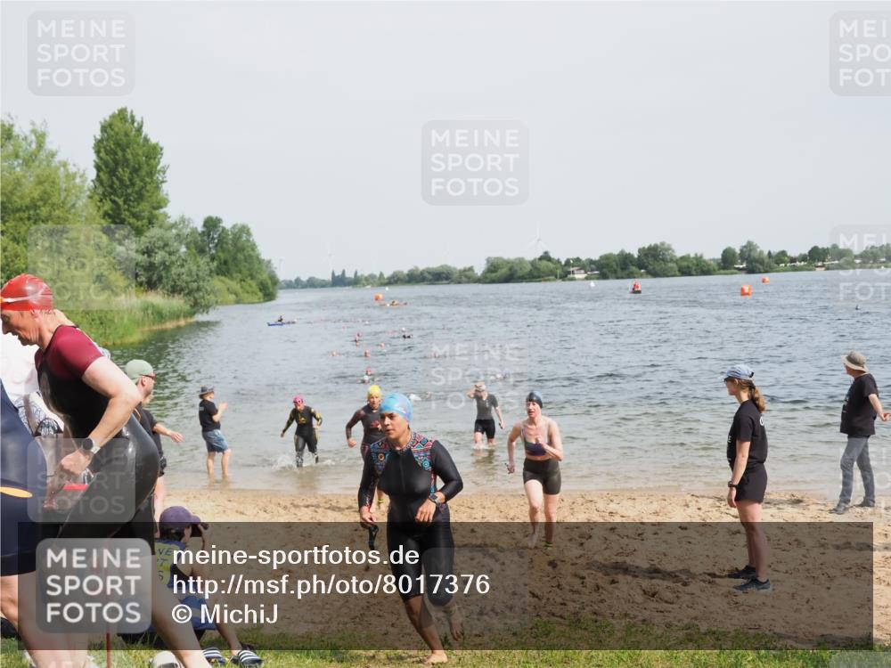 21.06.2025 - 27. Vierlanden-Triathlon MichiJ http://msf.ph/oto/8017376 15.06.2026 10:17:38 Schwimmen 485, 488, 492, 493, 519, 532, 537, 552, 557, 562, 572, 588, 626 meine-sportfotos.de