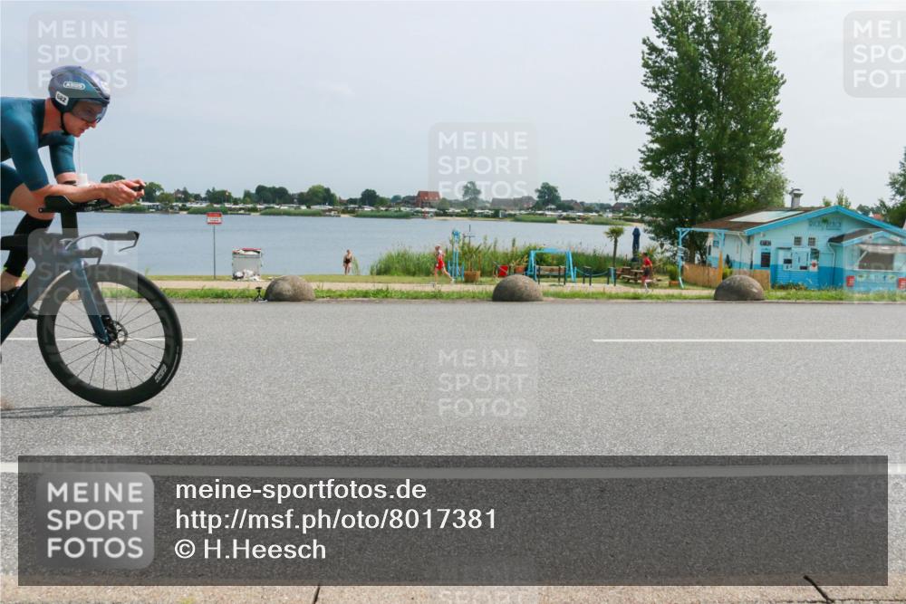 21.06.2025 - 27. Vierlanden-Triathlon H.Heesch http://msf.ph/oto/8017381 15.06.2025 11:58:48 Radfahren 682, 771, 861, 963 meine-sportfotos.de
