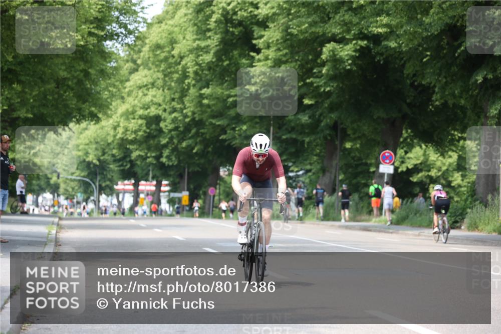 15.06.2025 - 7 Türme Triathlon Yannick Fuchs http://msf.ph/oto/8017386 15.06.2025 13:30:37 Radfahren 545, 786 meine-sportfotos.de